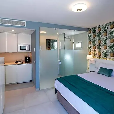 Rg Boutique - Adults Only 3*
