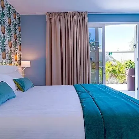 Rg Boutique - Adults Only 3*